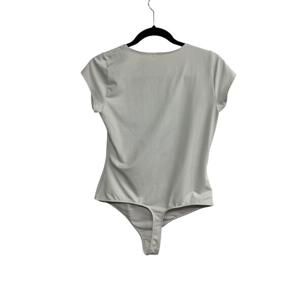 Minimalist chic scoop neck bodysuit Intimately Free People white short sleeve S - Picture 2 of 6